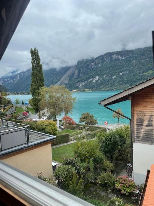 Lakeside Tiny House Brienz เบรียนส์ ภายนอก รูปภาพ