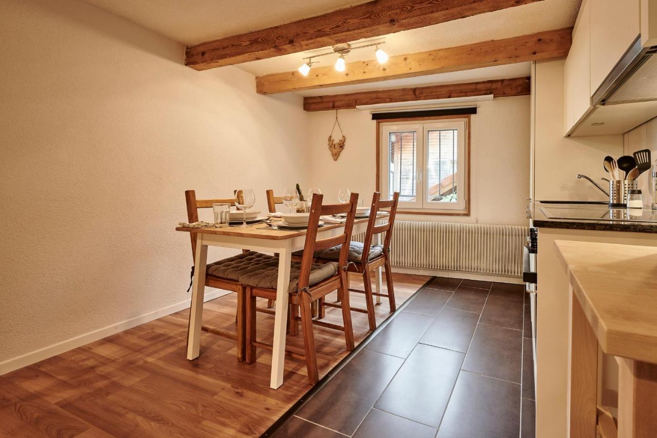 Lakeside Tiny House Brienz เบรียนส์ ภายนอก รูปภาพ